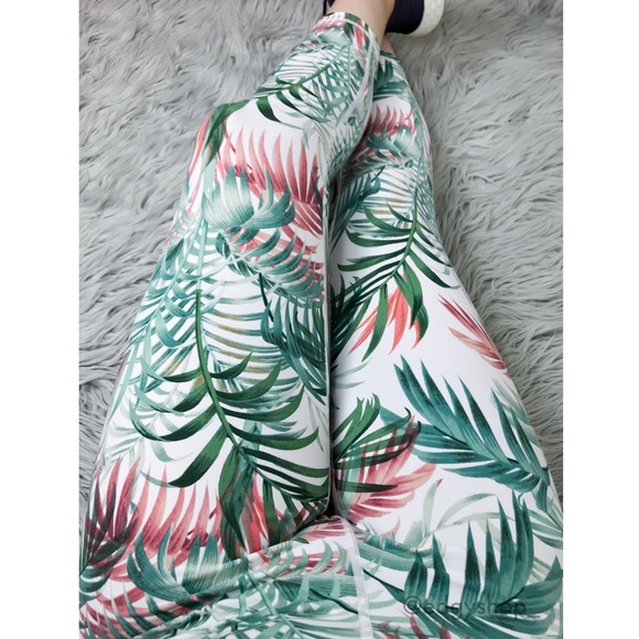 Tropical Paradise Legging - Picture 2 of 8